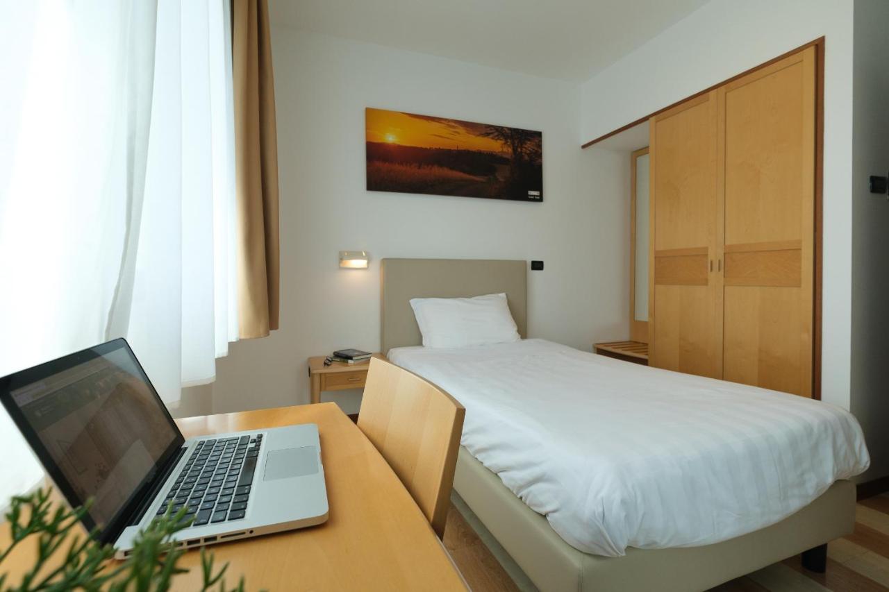 Hotel Portavaldera Peccioli Екстериор снимка